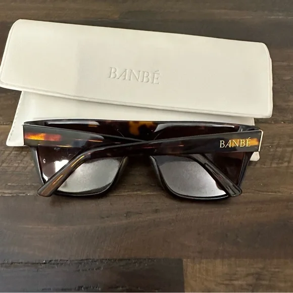 Banbé Sunglasses - Picture 4 of 5